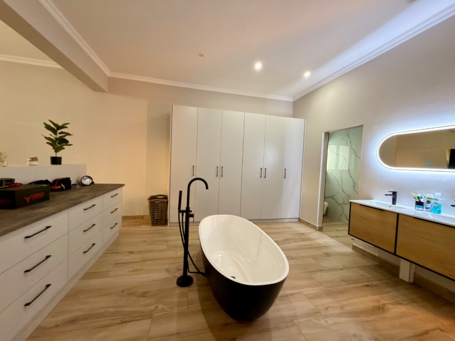 3 Bedroom Property for Sale in Landsmeer Residential Estate North West